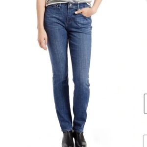 Levi’s Perfect Waist Straight Leg 525 Jeans